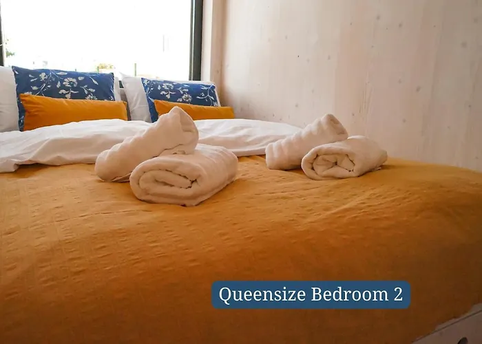 Luna Mare Mit Terrasse & Poolnaehe, Direkt Am Privlaka (Zadar)
