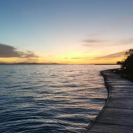 Nyaraló Luna Mare Mit Terrasse & Poolnaehe, Direkt Am Privlaka