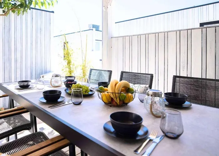 Nyaraló Luna Mare Mit Terrasse & Poolnaehe, Direkt Am