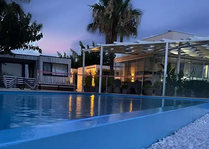 Luna Mare Mit Terrasse & Poolnaehe, Direkt Am بيت للعطل *