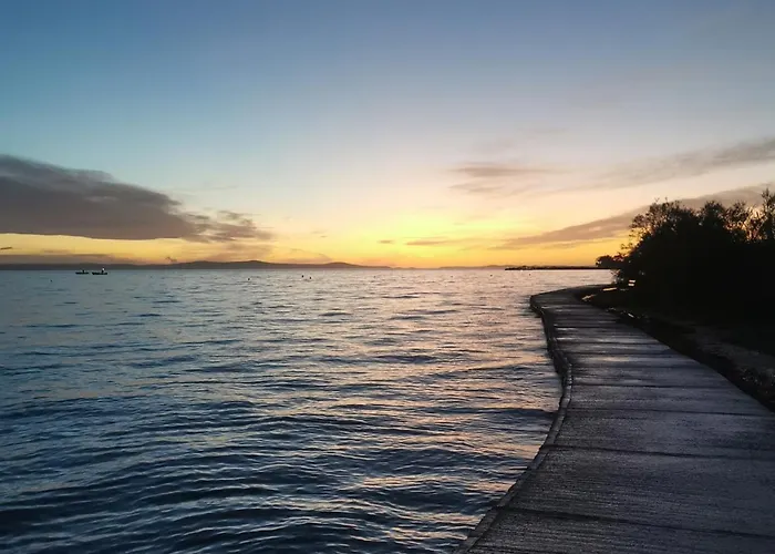 Nyaraló Luna Mare Mit Terrasse & Poolnaehe, Direkt Am Privlaka